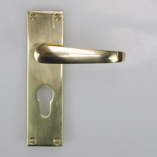 DOOR HANDLES LOCK EURO PROFILE VICTORIAN BRASS (CLAM PACKED) REF DH008008 DALE